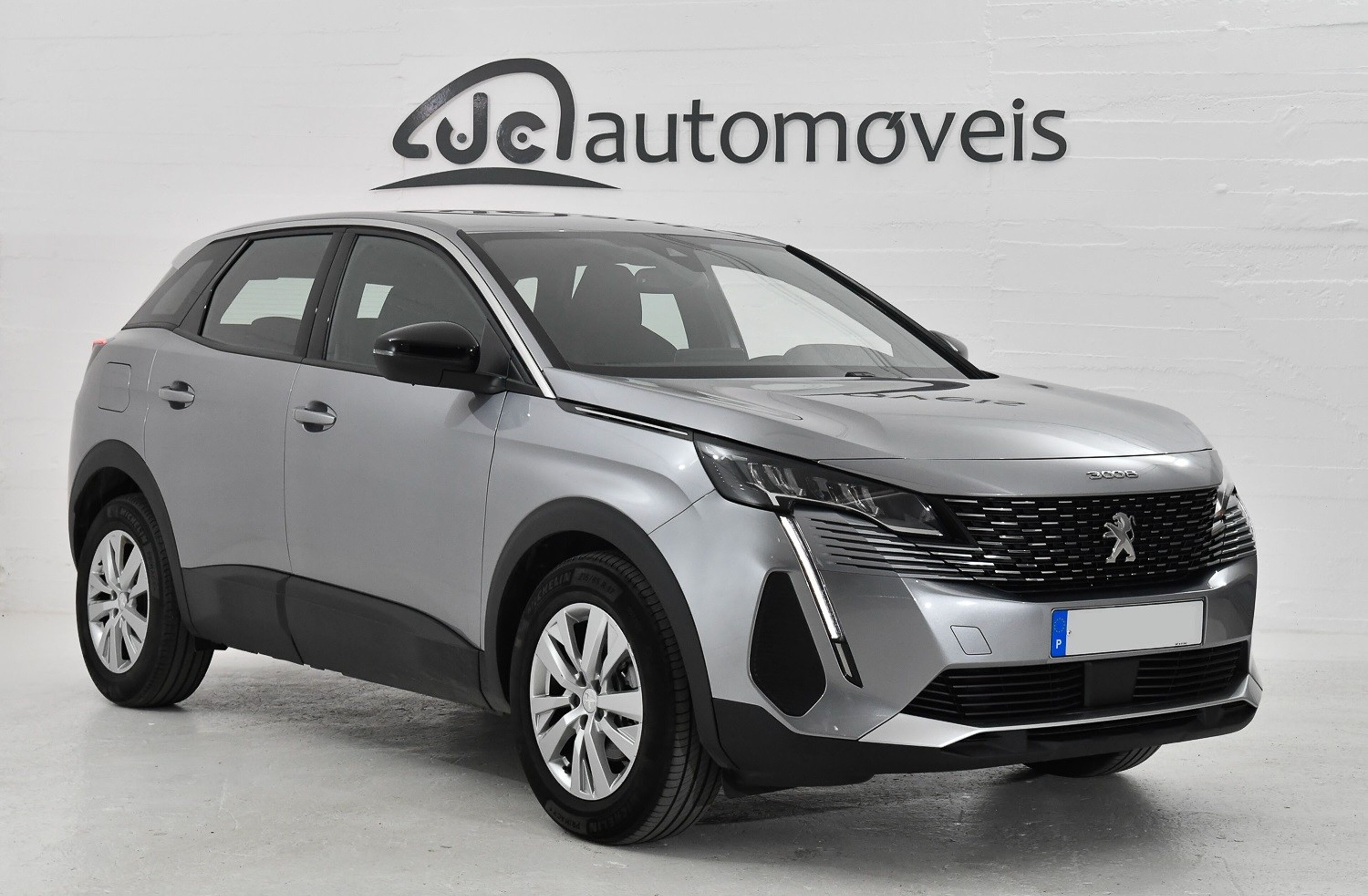 PEUGEOT 3008 1.2 PureTech Active Pack