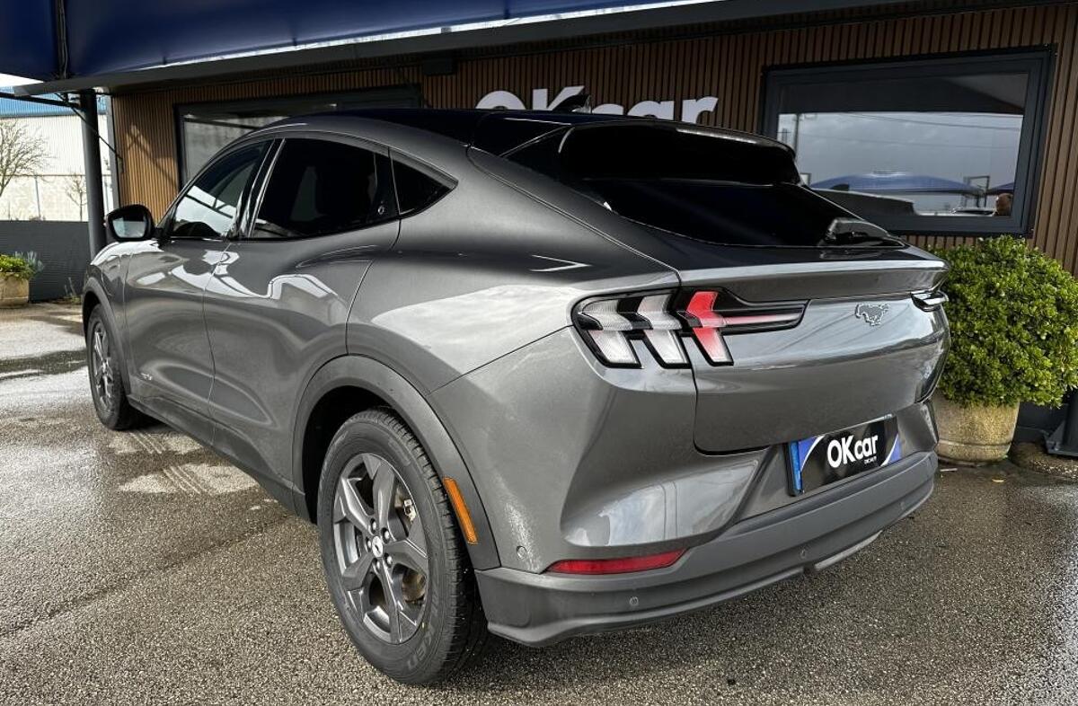 FORD Mustang Mach-E Premium