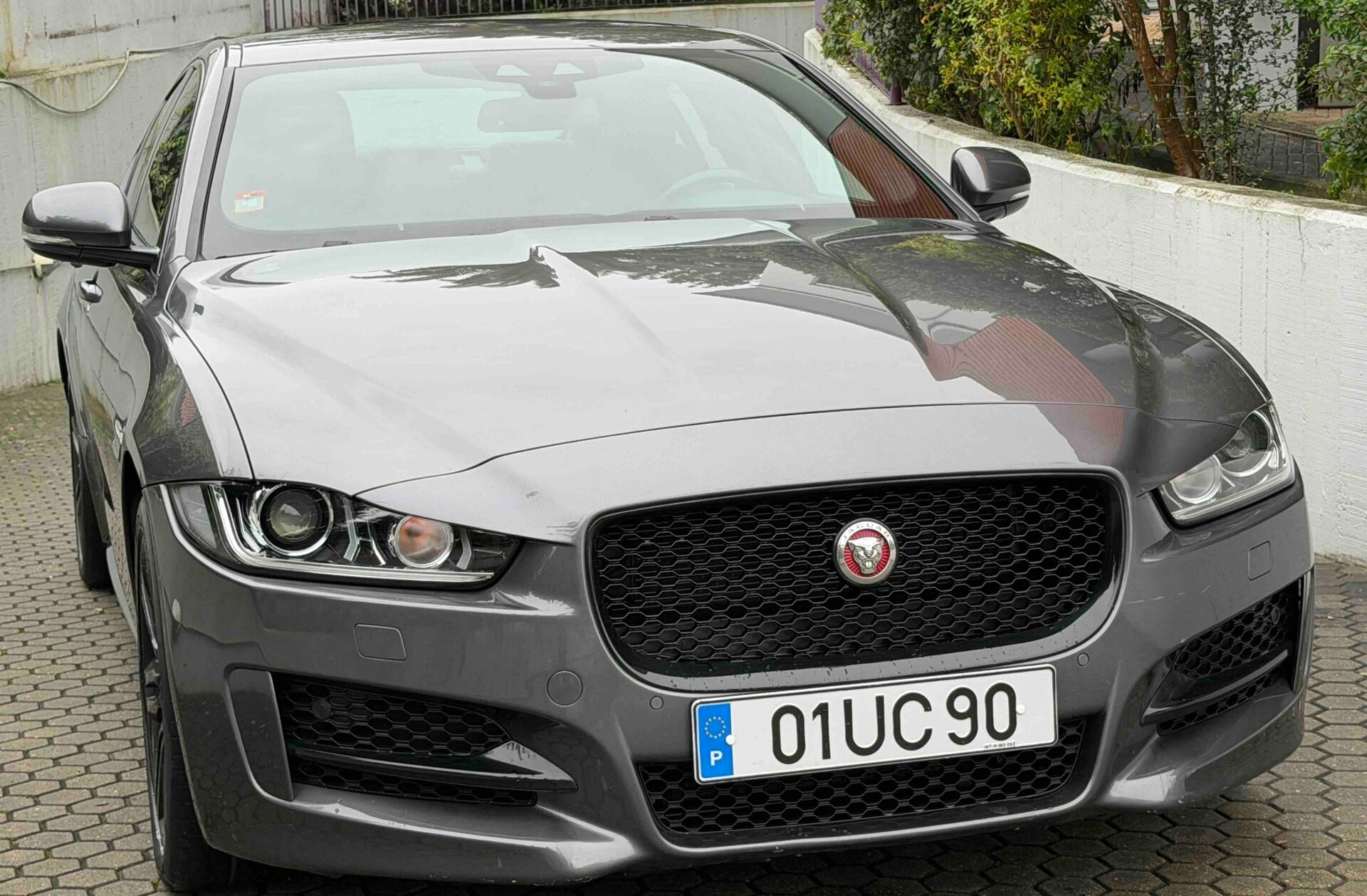 JAGUAR XE 2.0 D R-Sport Aut.