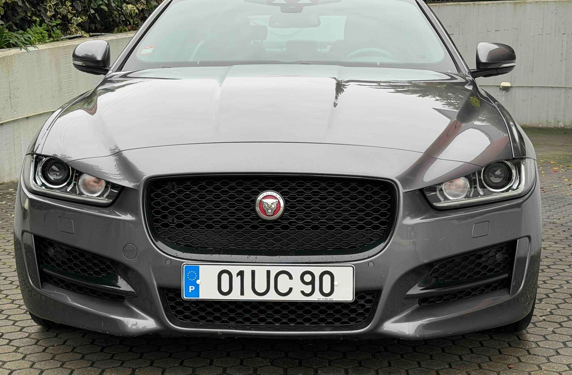 JAGUAR XE 2.0 D R-Sport Aut.