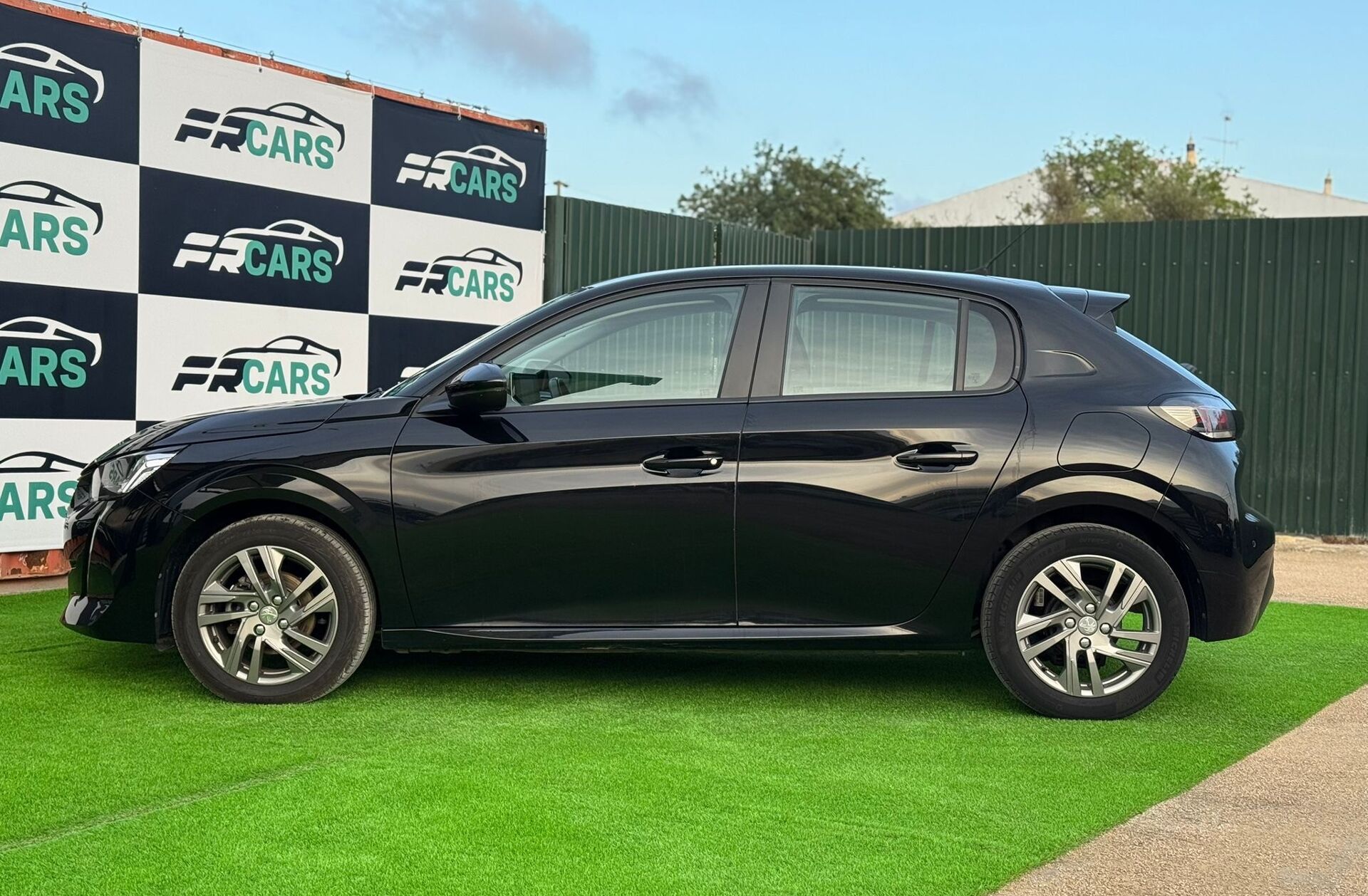 PEUGEOT 208 1.2 PureTech Active Pack