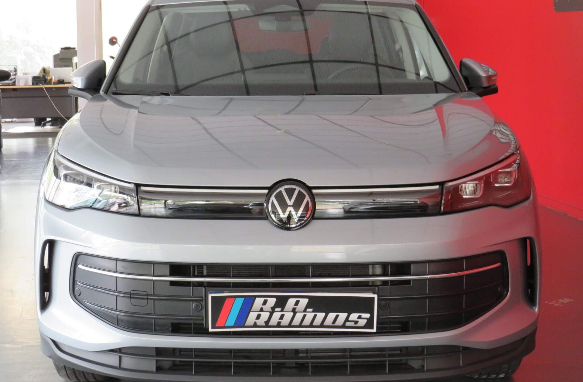 VOLKSWAGEN Tiguan 2.0 TDI Urban DSG