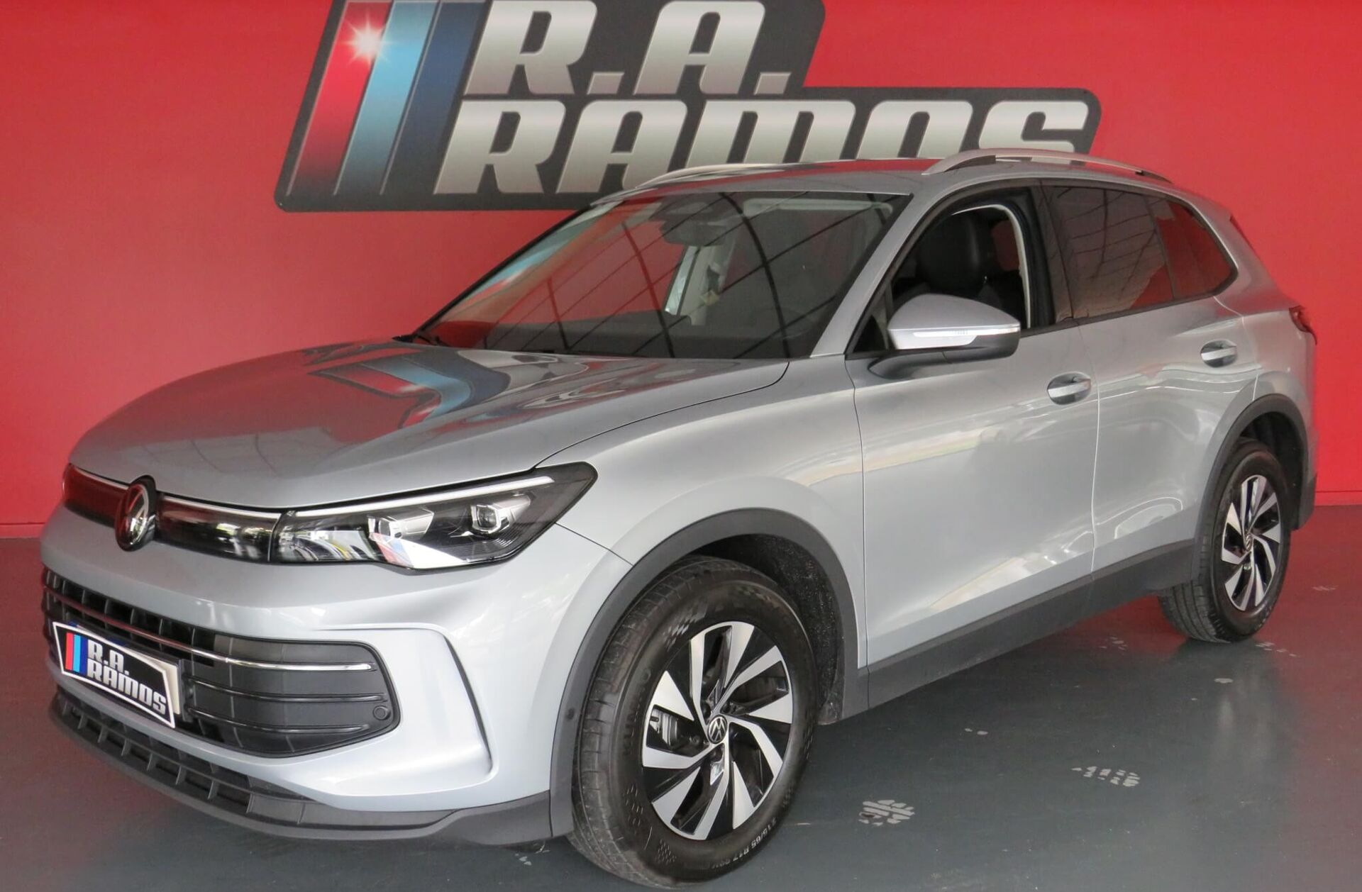 VOLKSWAGEN Tiguan 2.0 TDI Urban DSG