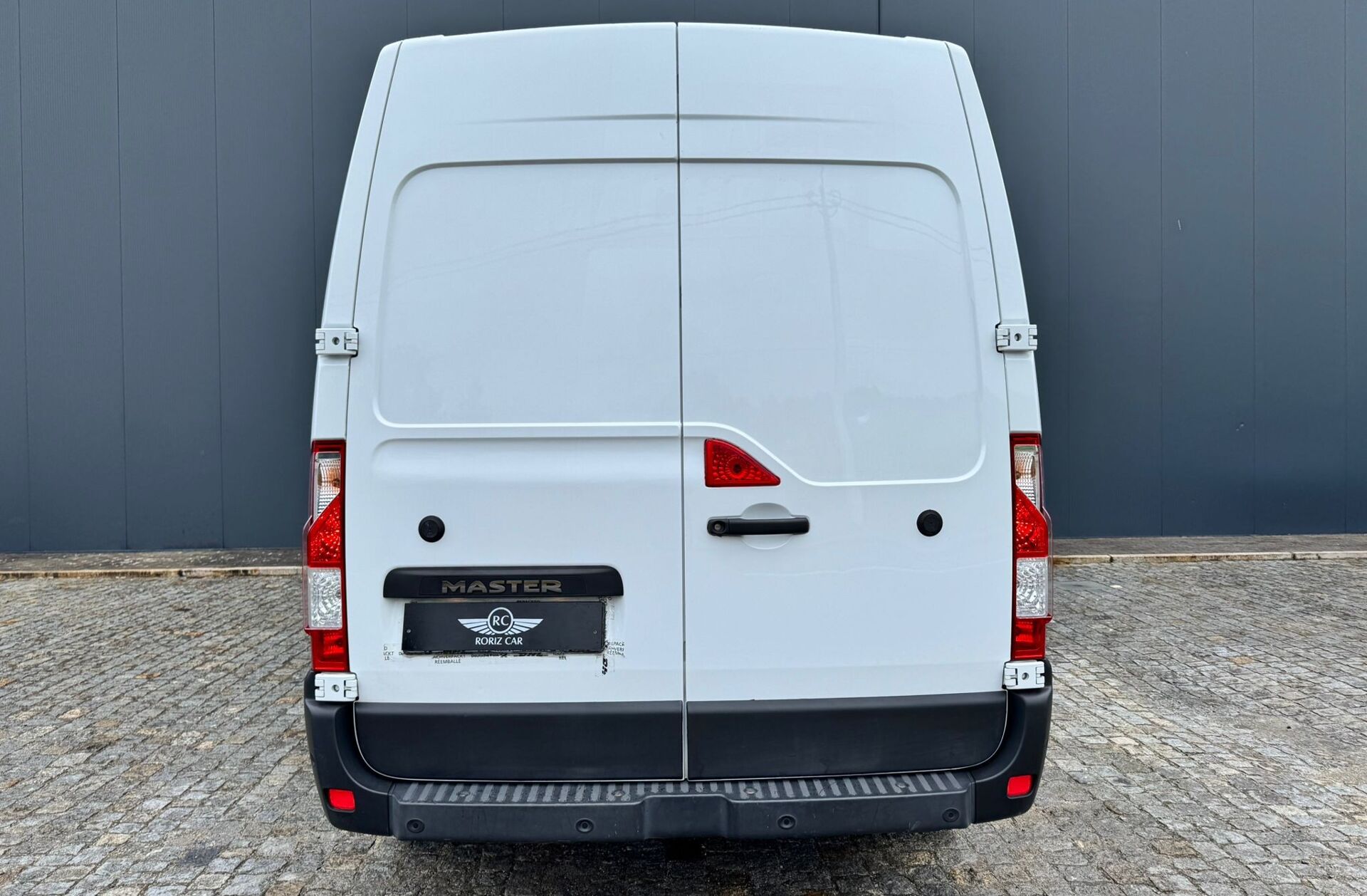 RENAULT Master 2.3 dCi L3H2 3.5T SS