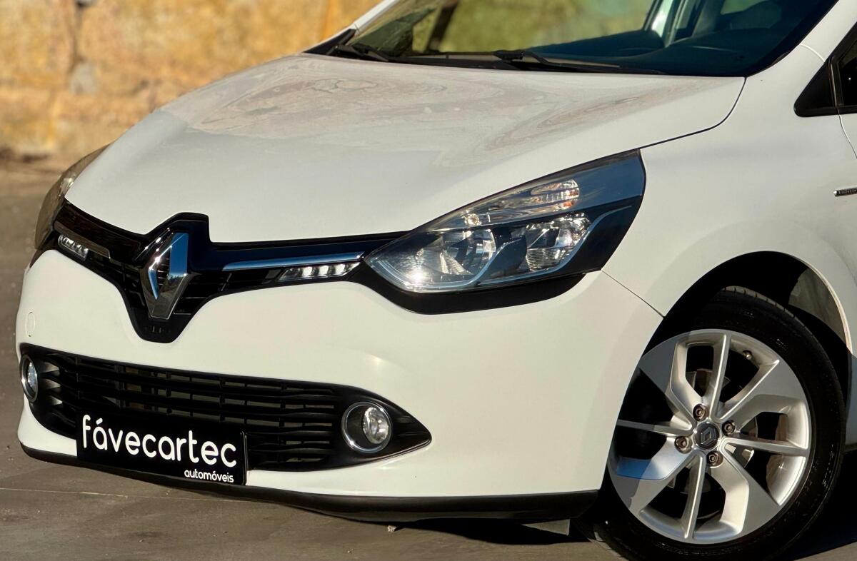 RENAULT Clio 0.9 TCE Limited