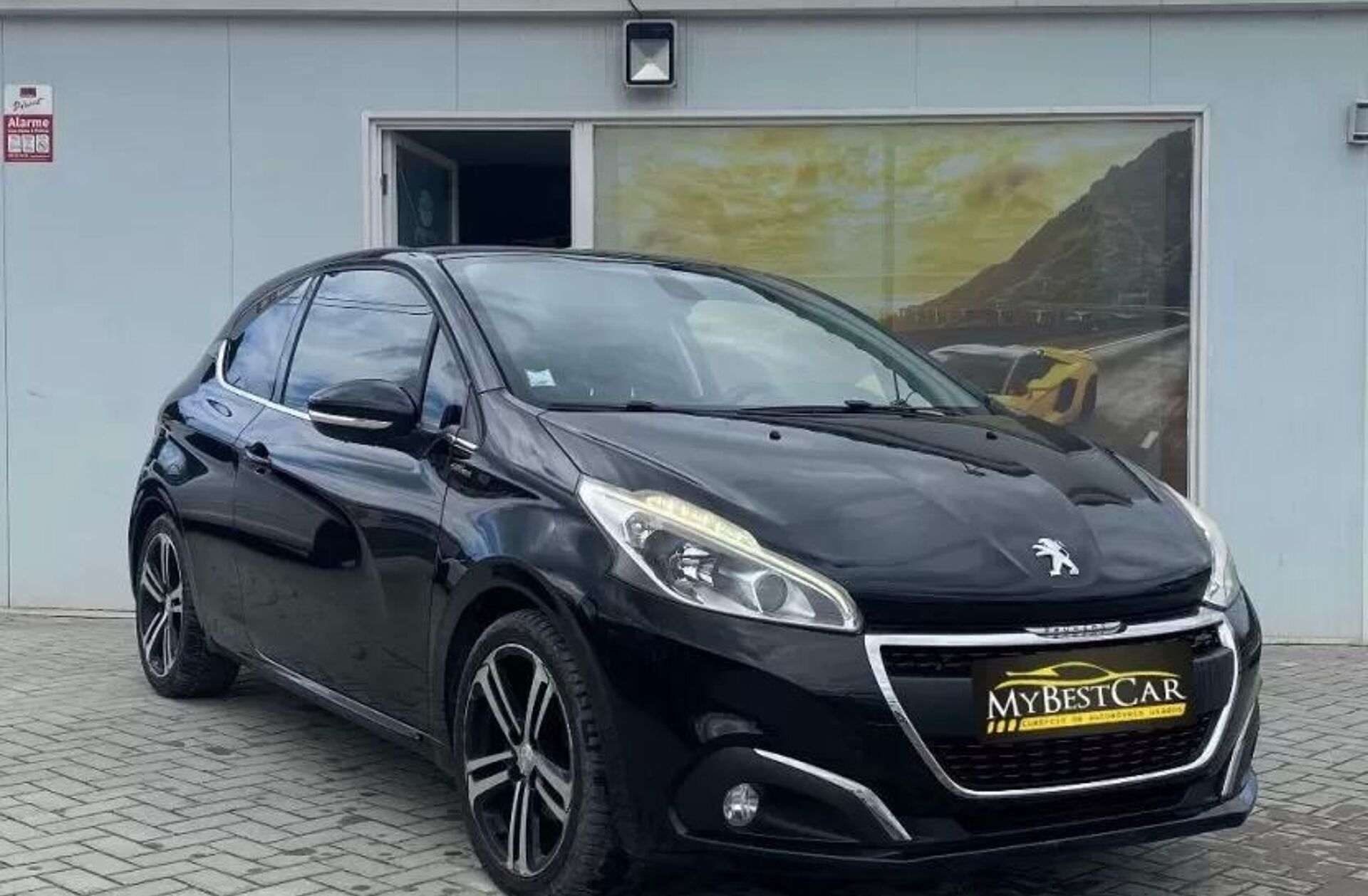 PEUGEOT 208 1.2 PureTech GT Line