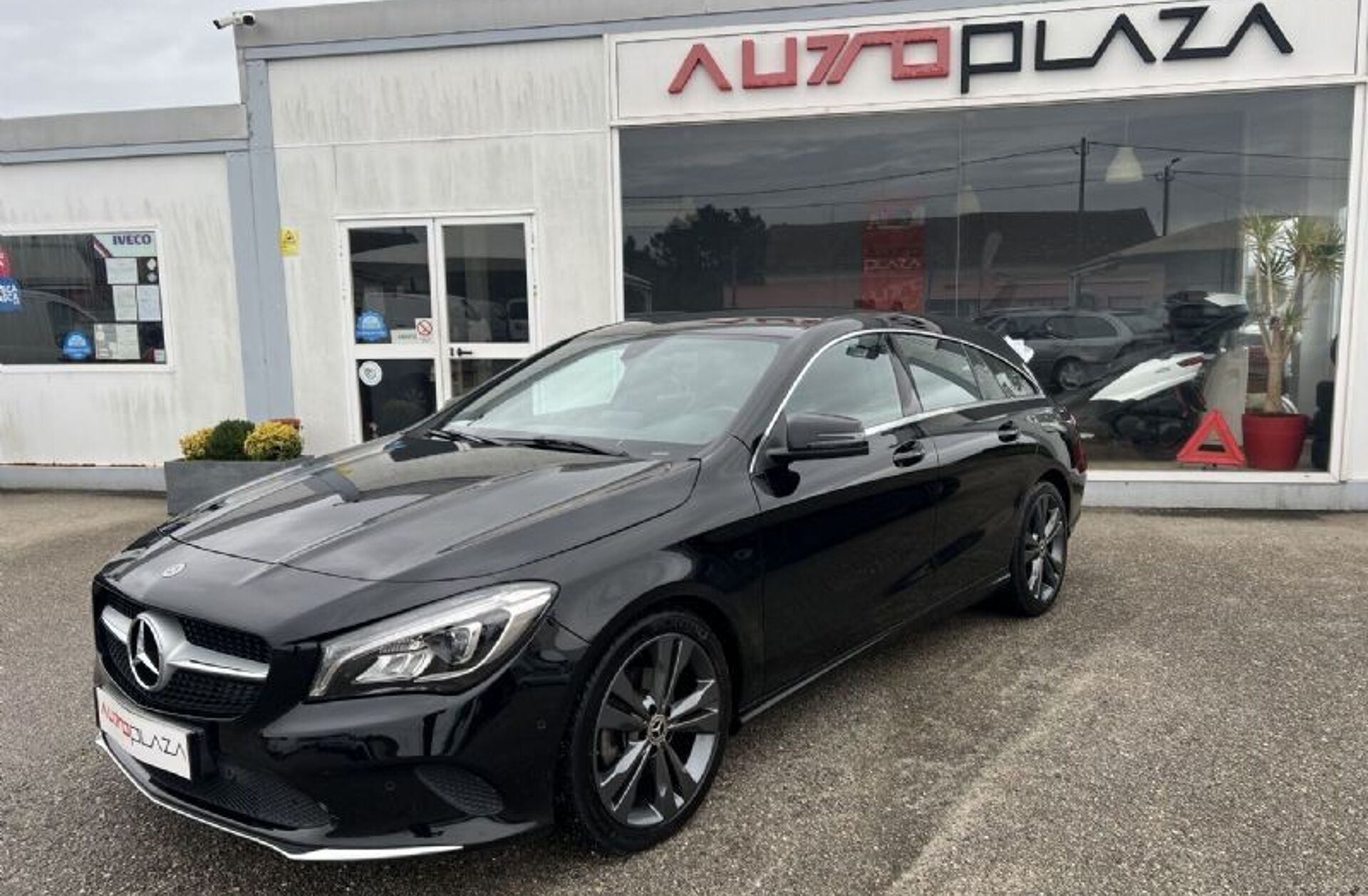 MERCEDES Classe CLA CLA 180 d Urban Aut.