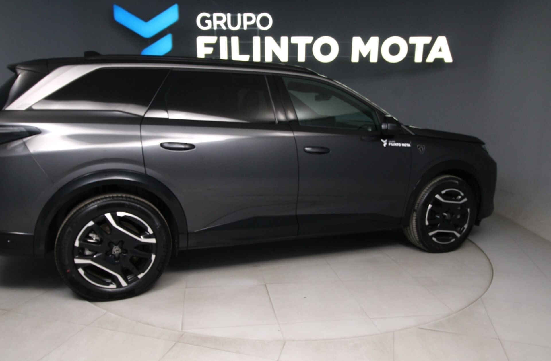 PEUGEOT 5008 e- 73 kWh GT