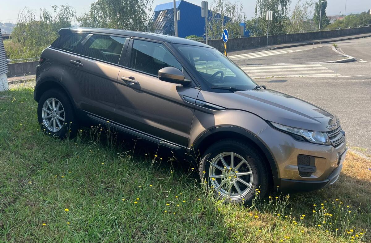 LAND ROVER Range Rover Evoque 2.2 eD4 Dynamic