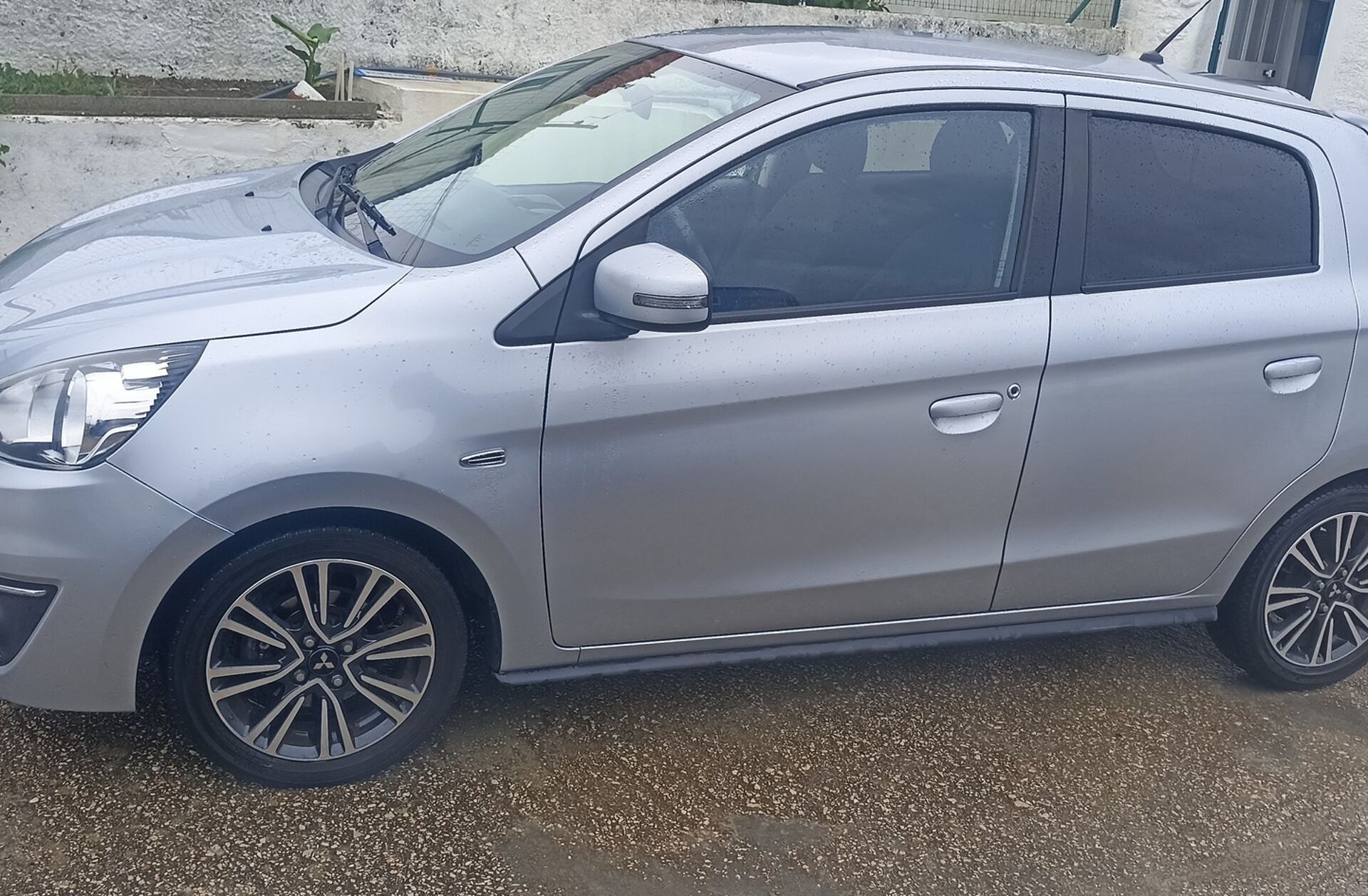 MITSUBISHI Space Star 1.2 Intense Connect Edition