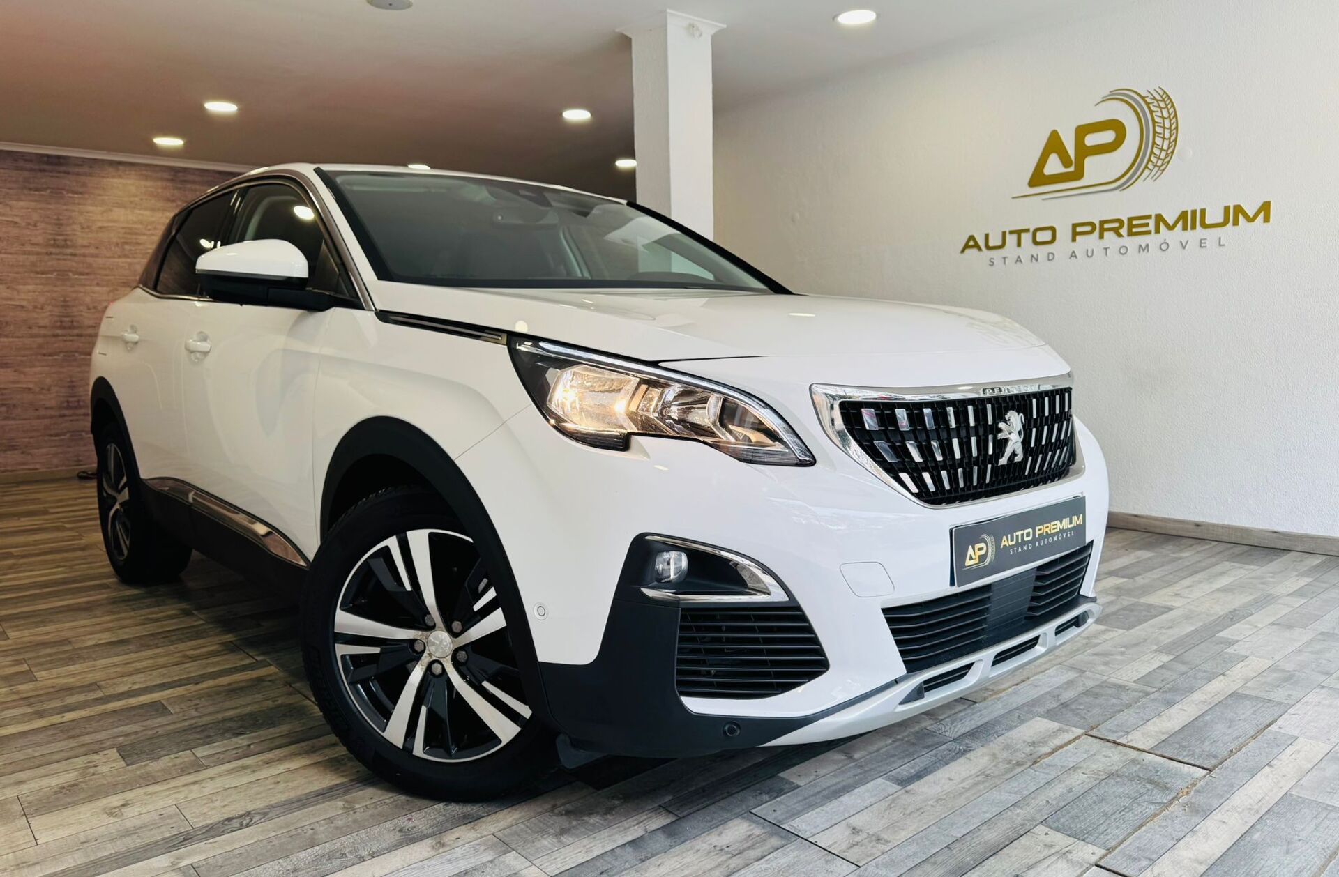 PEUGEOT 3008 1.2 PureTech Allure EAT6