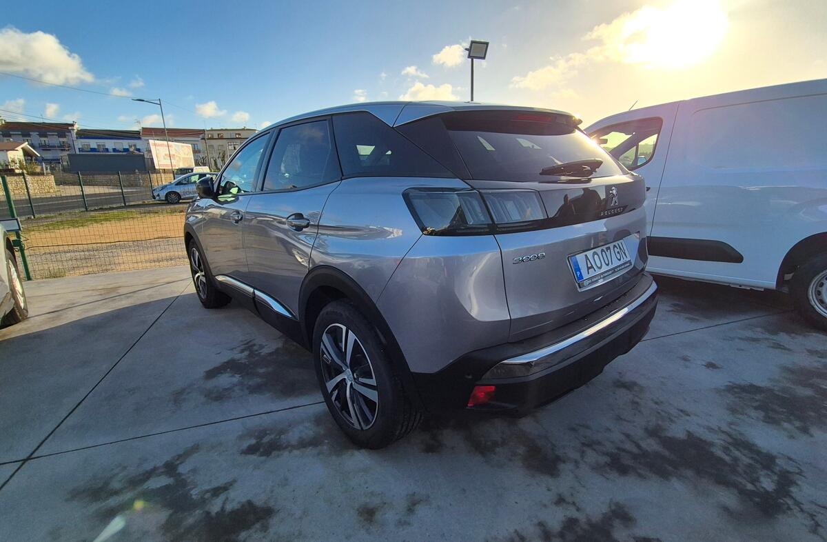 PEUGEOT 3008 1.5 BlueHDi Allure Pack