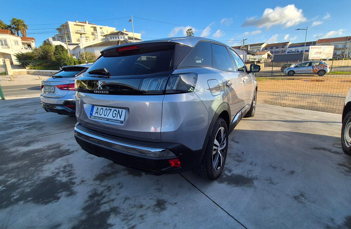 PEUGEOT 3008 1.5 BlueHDi Allure Pack