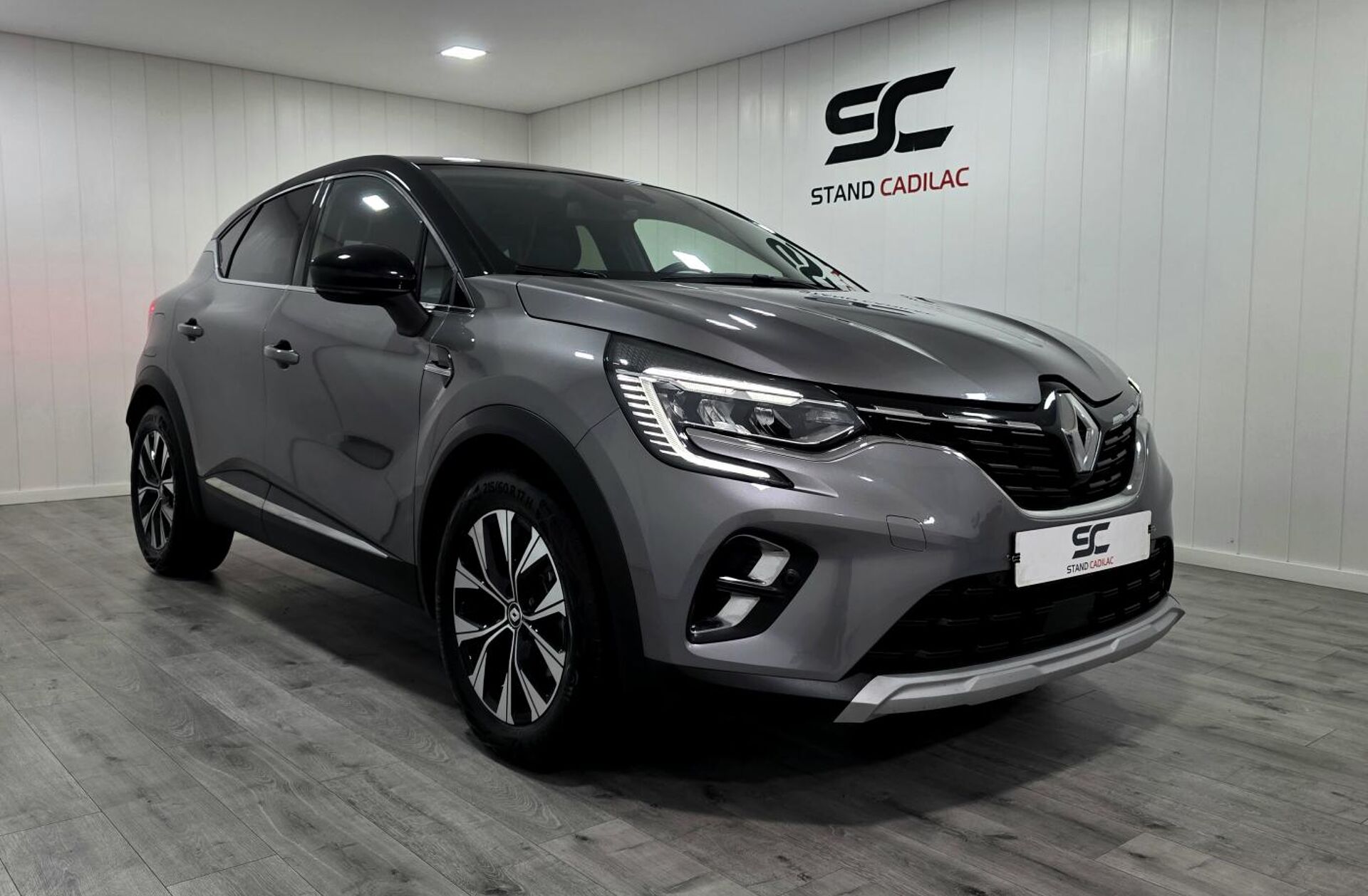 RENAULT Captur 1.6 E-Tech Full Hybrid Techno