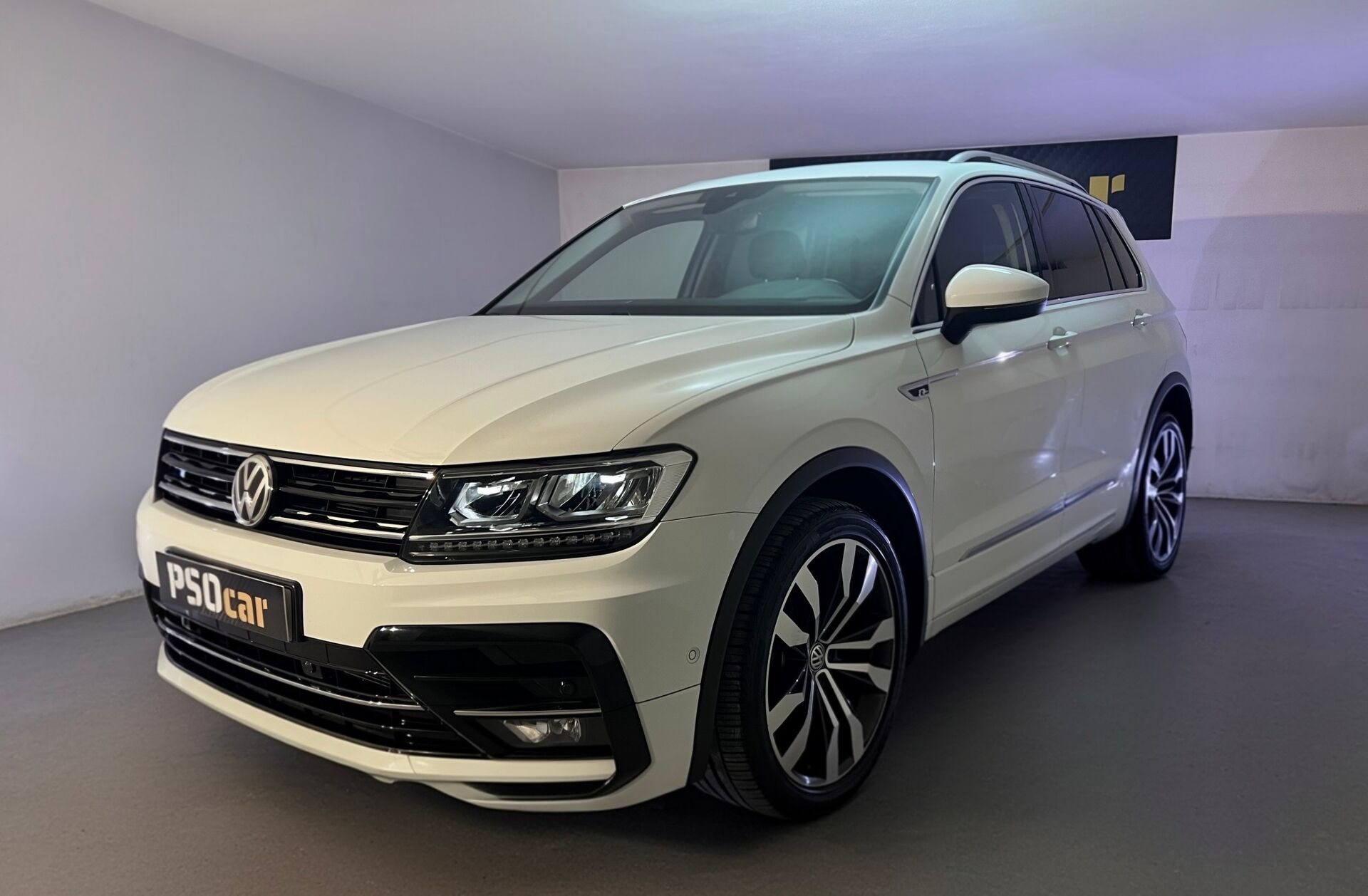 VOLKSWAGEN Tiguan 2.0 TDI R-Line DSG 4Motion