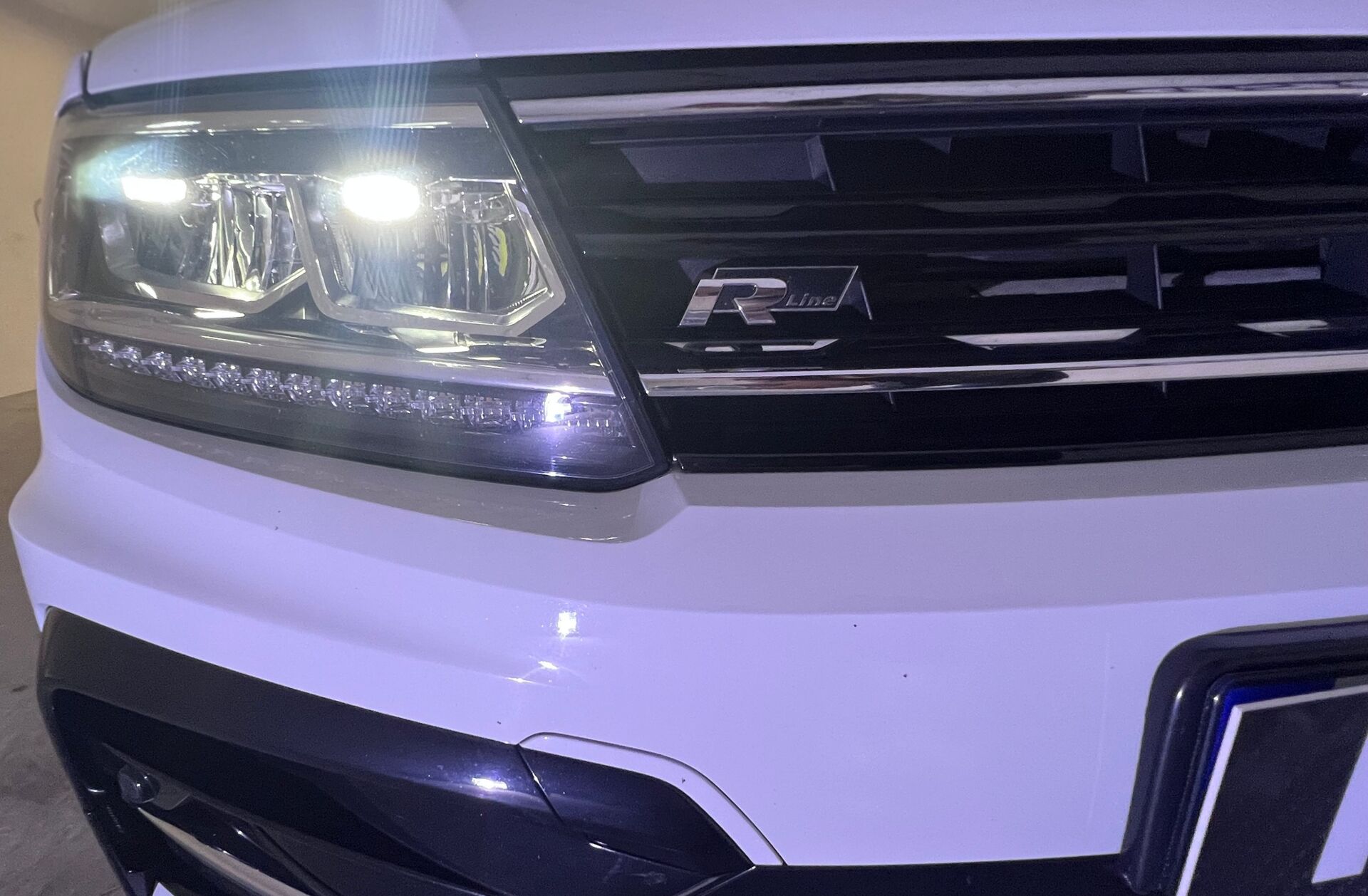 VOLKSWAGEN Tiguan 2.0 TDI R-Line DSG 4Motion