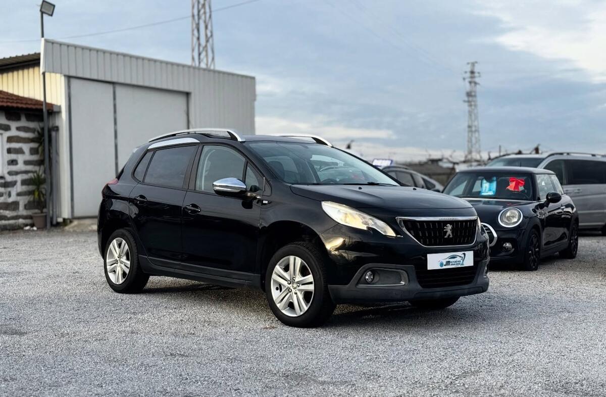 PEUGEOT 2008 1.2 PureTech Active