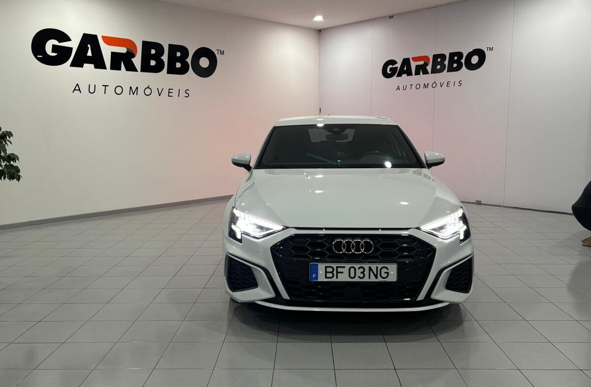 AUDI A3 SB 45 TFSIe S line