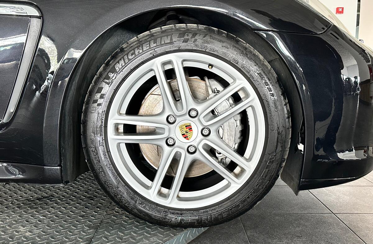 PORSCHE Panamera 4 PDK