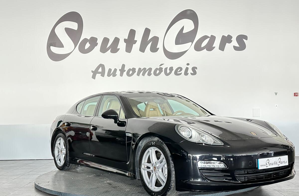 PORSCHE Panamera 4 PDK