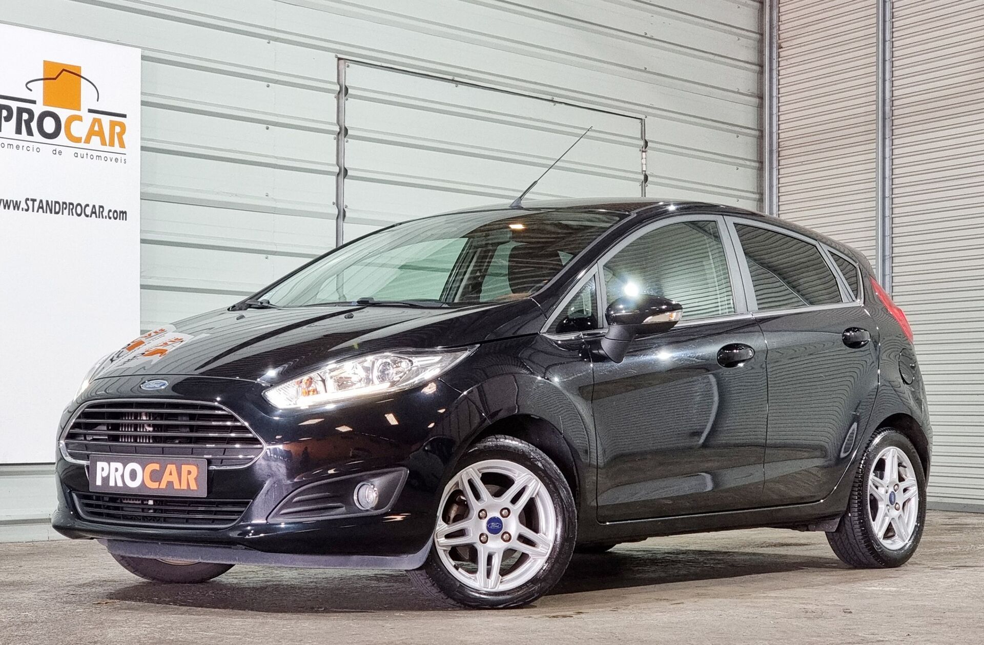 FORD Fiesta 1.0 T EcoBoost Titanium