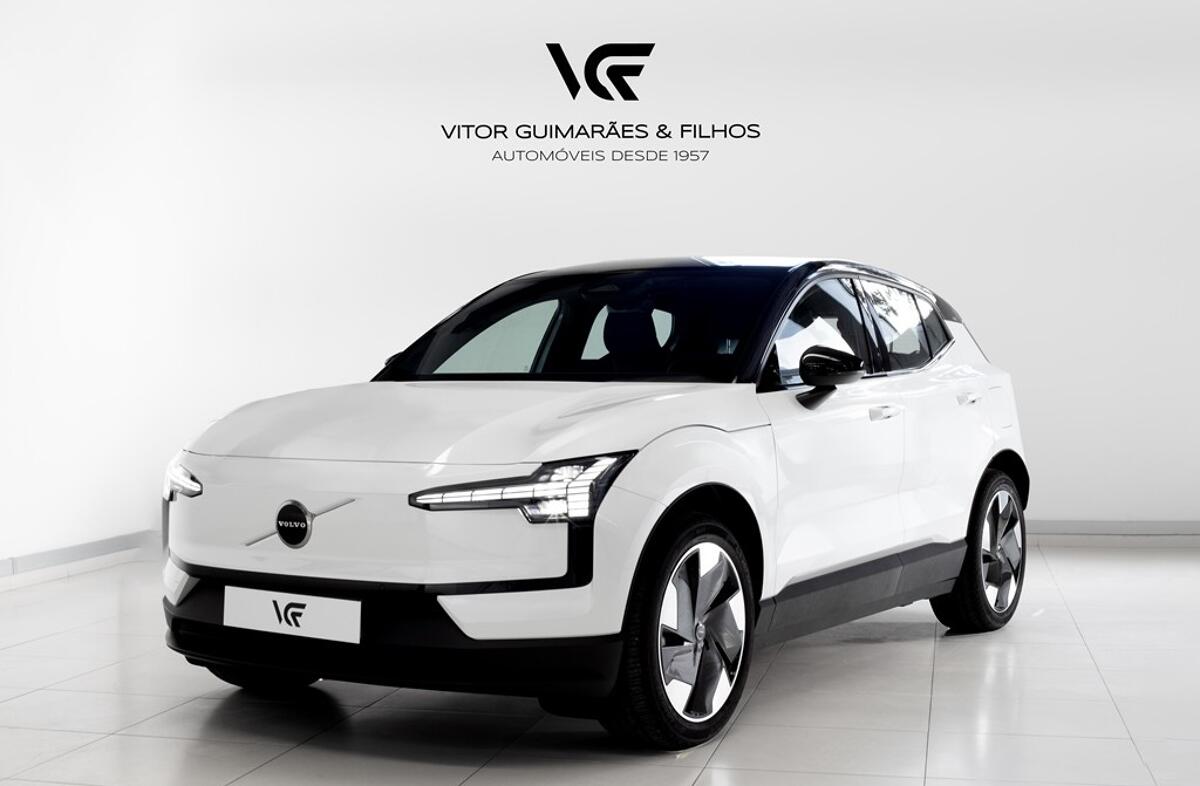 VOLVO EX30 69 kWh Single Motor Extended Range Plus