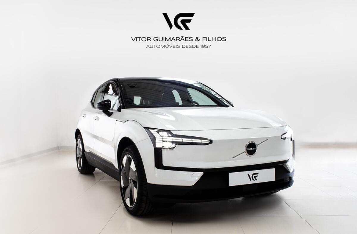 VOLVO EX30 69 kWh Single Motor Extended Range Plus