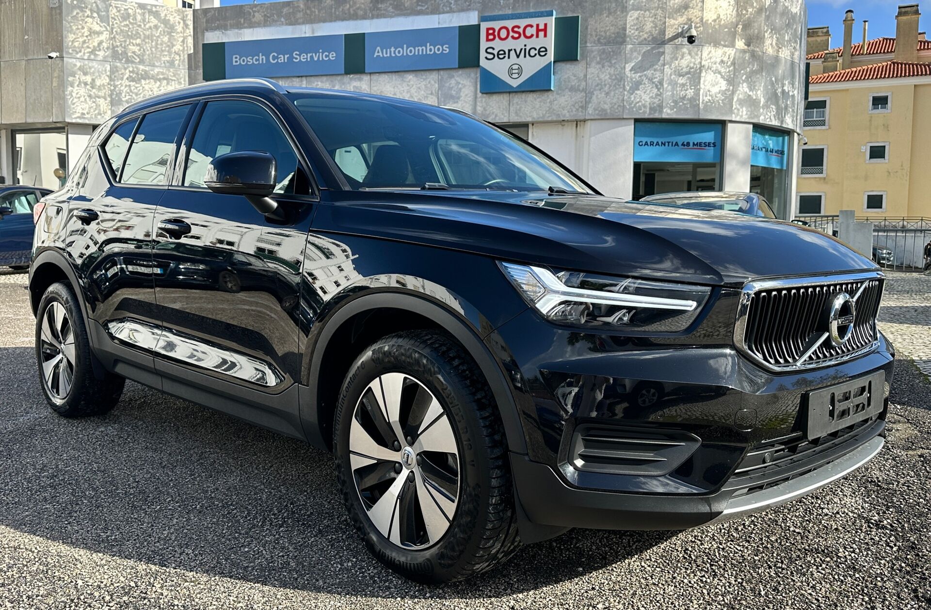 VOLVO XC40 1.5 T5 PHEV Momentum Plus