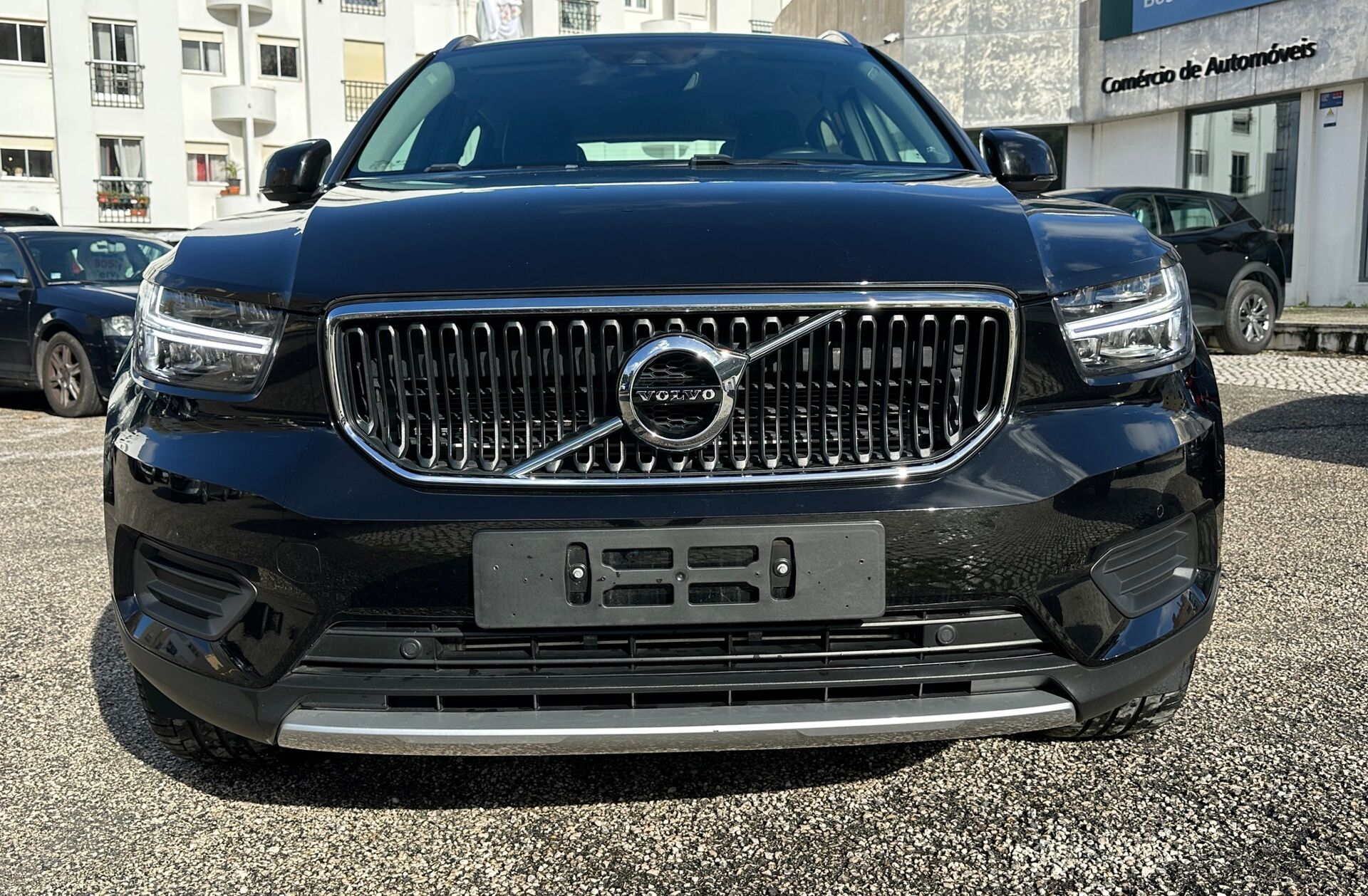 VOLVO XC40 1.5 T5 PHEV Momentum Plus