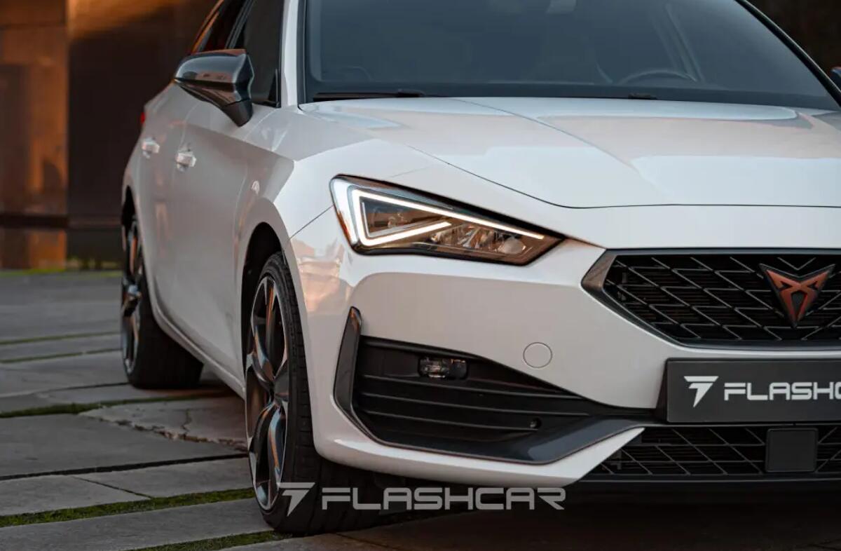 CUPRA Leon 1.4 e-Hybrid DSG
