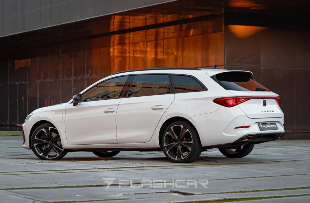 CUPRA Leon 1.4 e-Hybrid DSG