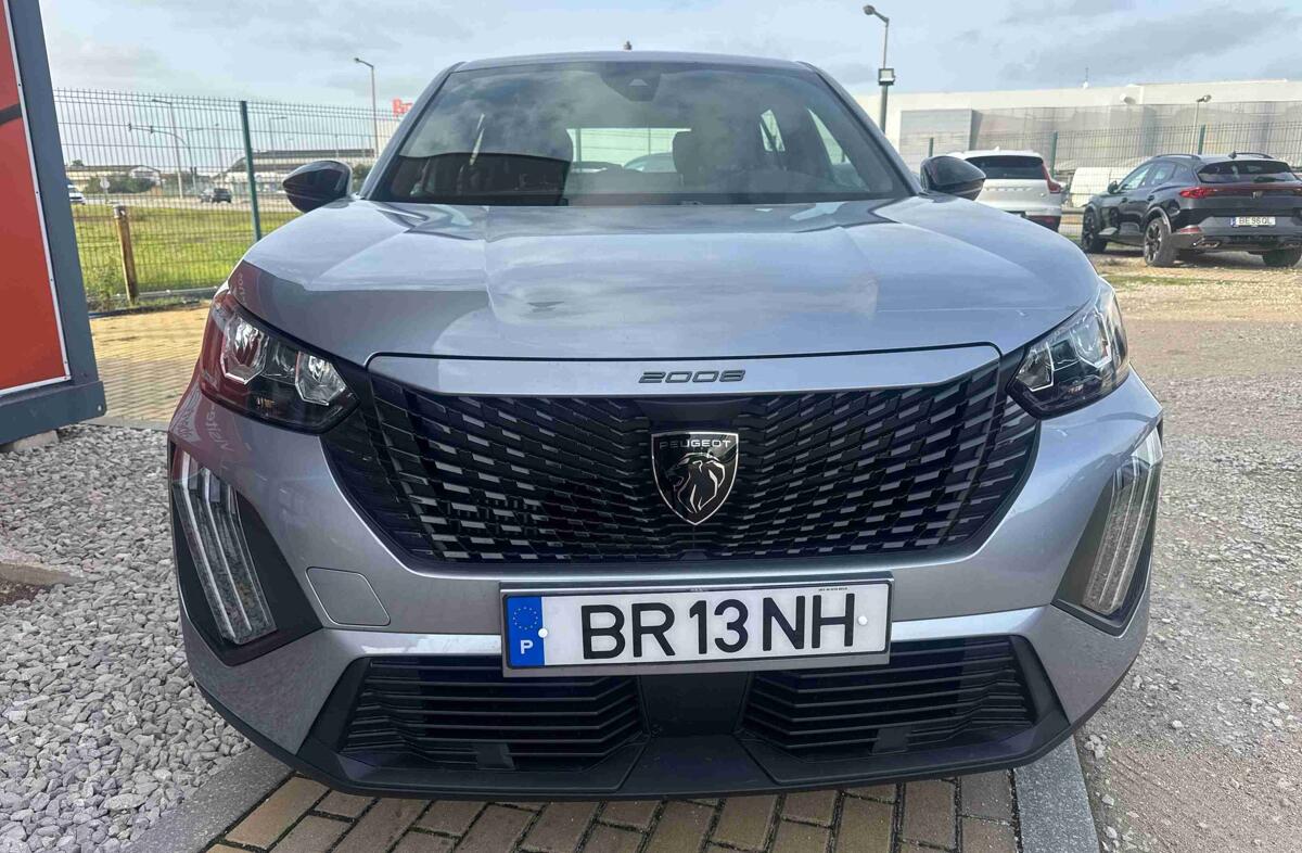 PEUGEOT 2008 1.2 PureTech Style