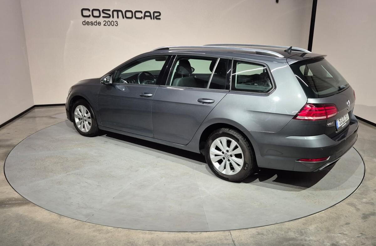 VOLKSWAGEN Golf V.1.6 TDI Confortline