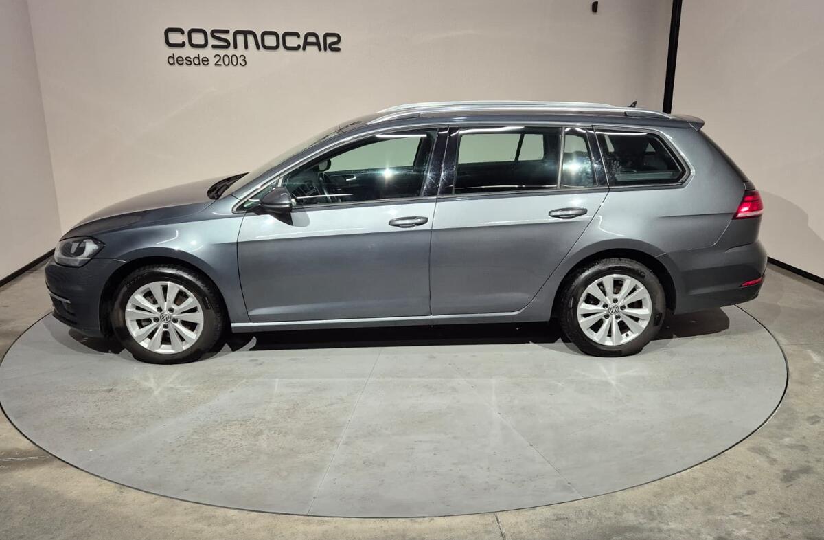 VOLKSWAGEN Golf V.1.6 TDI Confortline