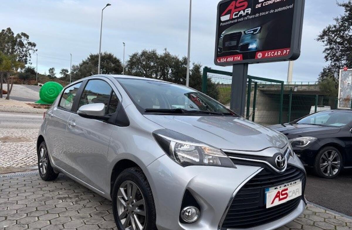 TOYOTA Yaris 1.0 VVT-i Comfort