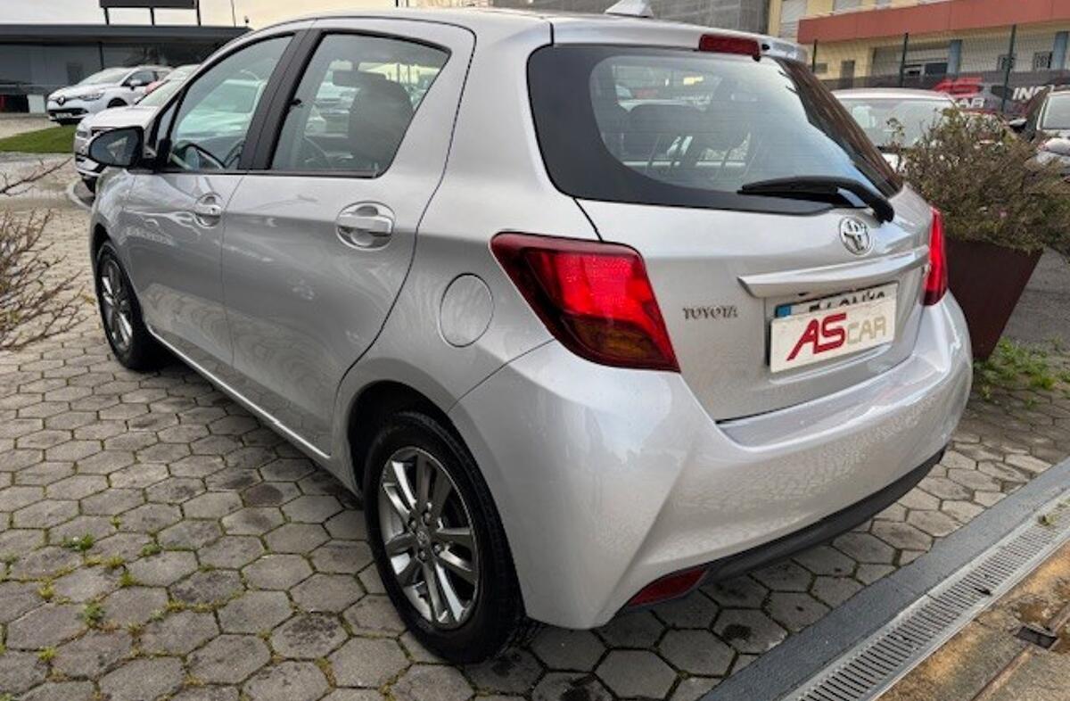 TOYOTA Yaris 1.0 VVT-i Comfort