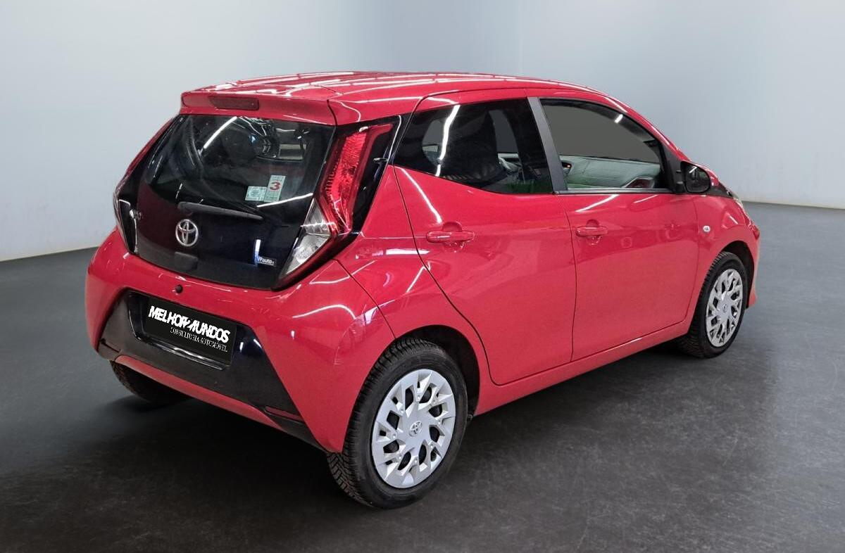 TOYOTA Aygo 1.0 X-Play