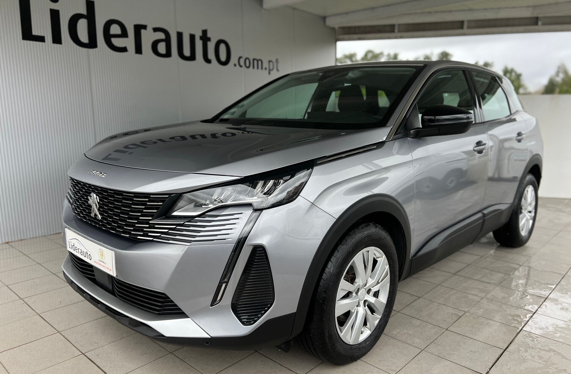 PEUGEOT 3008 1.5 BlueHDi Active Pack