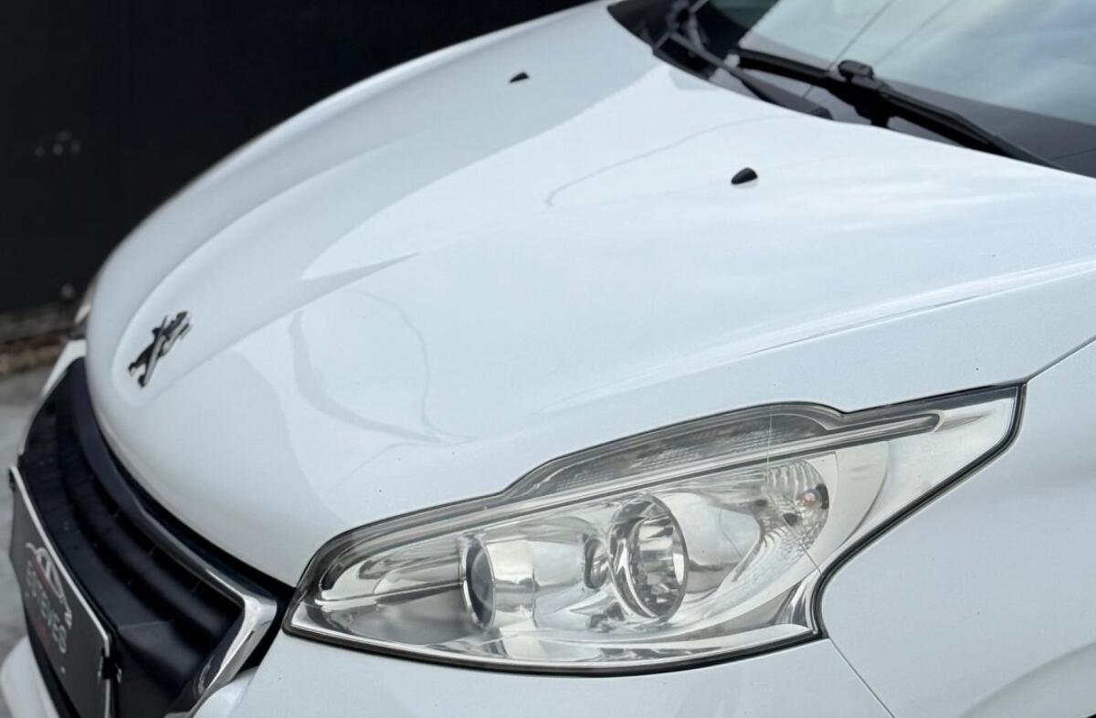 PEUGEOT 208 1.2 VTi Access