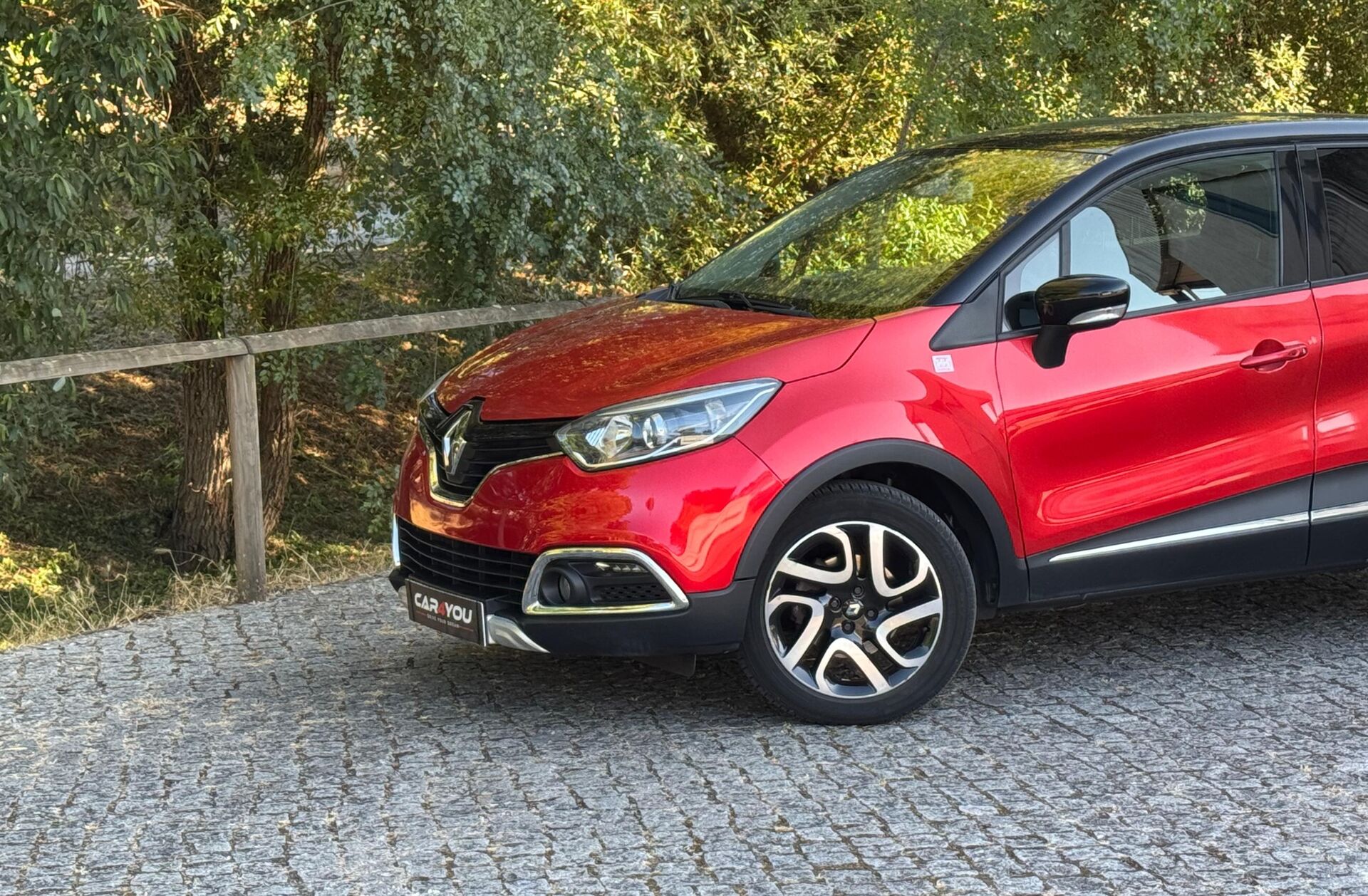 RENAULT Captur 1.5 dCi Helly Hansen