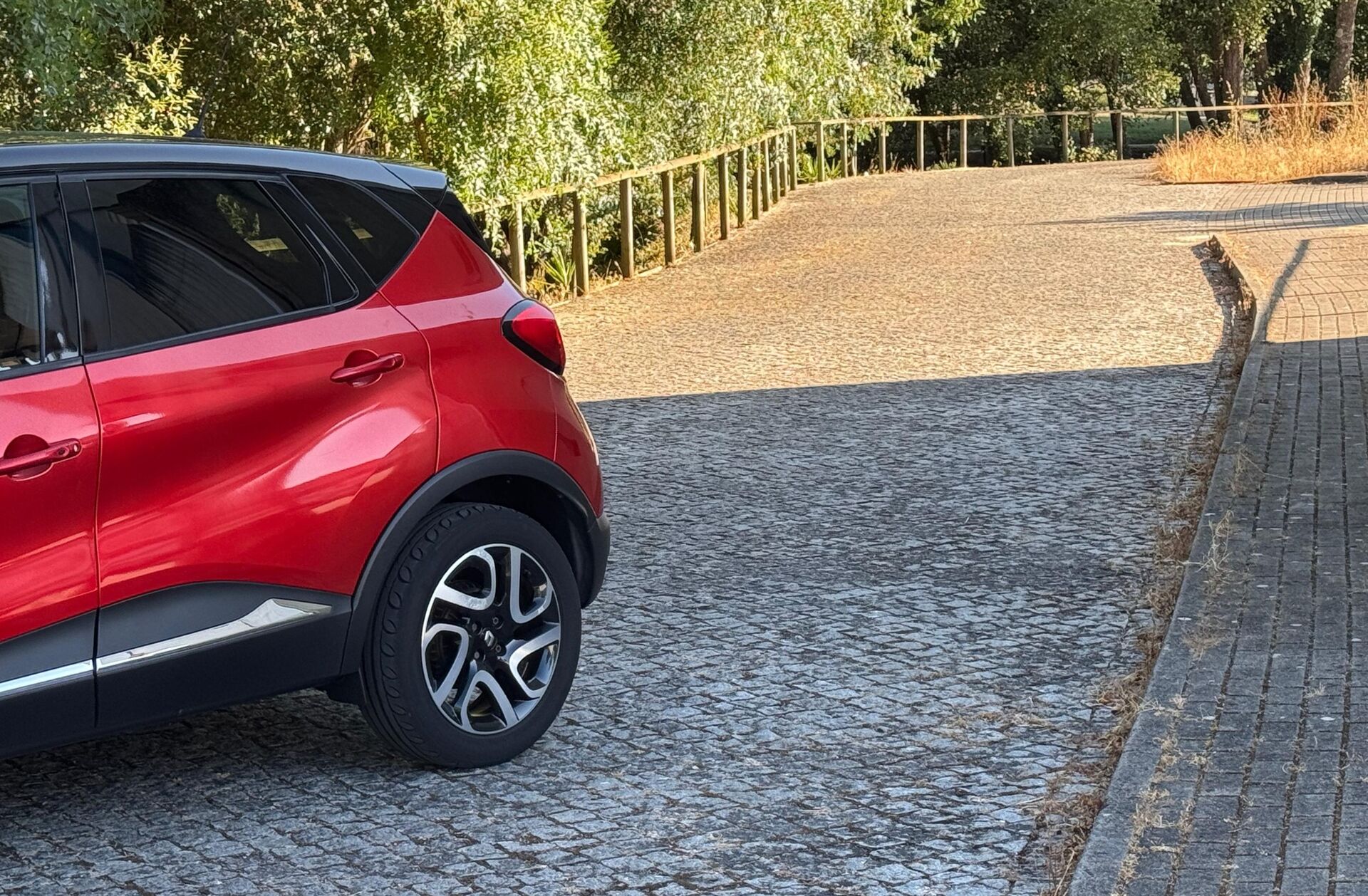 RENAULT Captur 1.5 dCi Helly Hansen