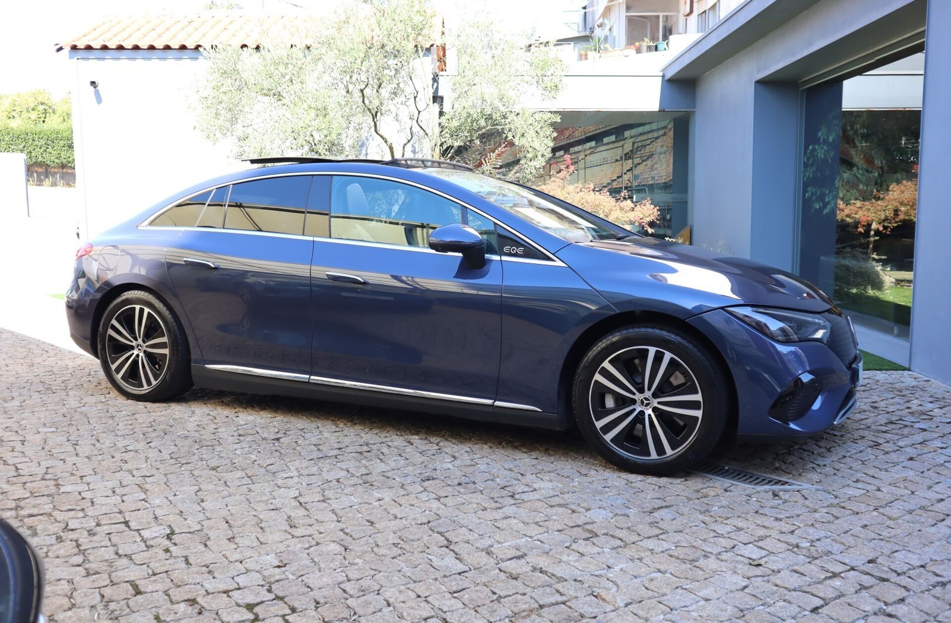 MERCEDES EQE 300 Edition