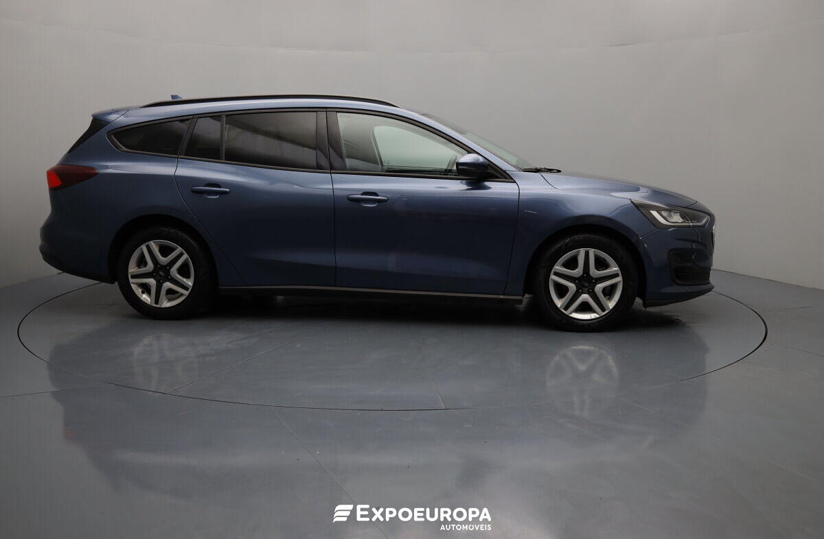 FORD Focus 1.0 EcoBoost MHEV Connected