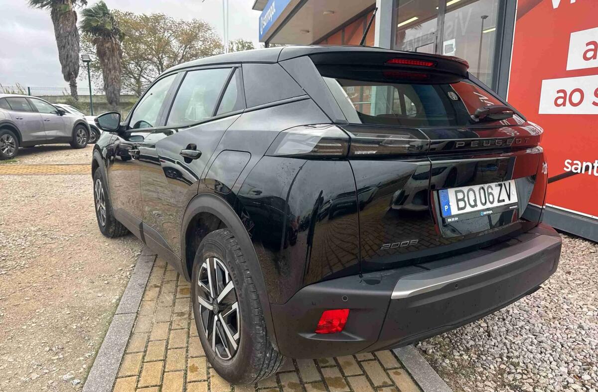 PEUGEOT 2008 1.2 PureTech Style