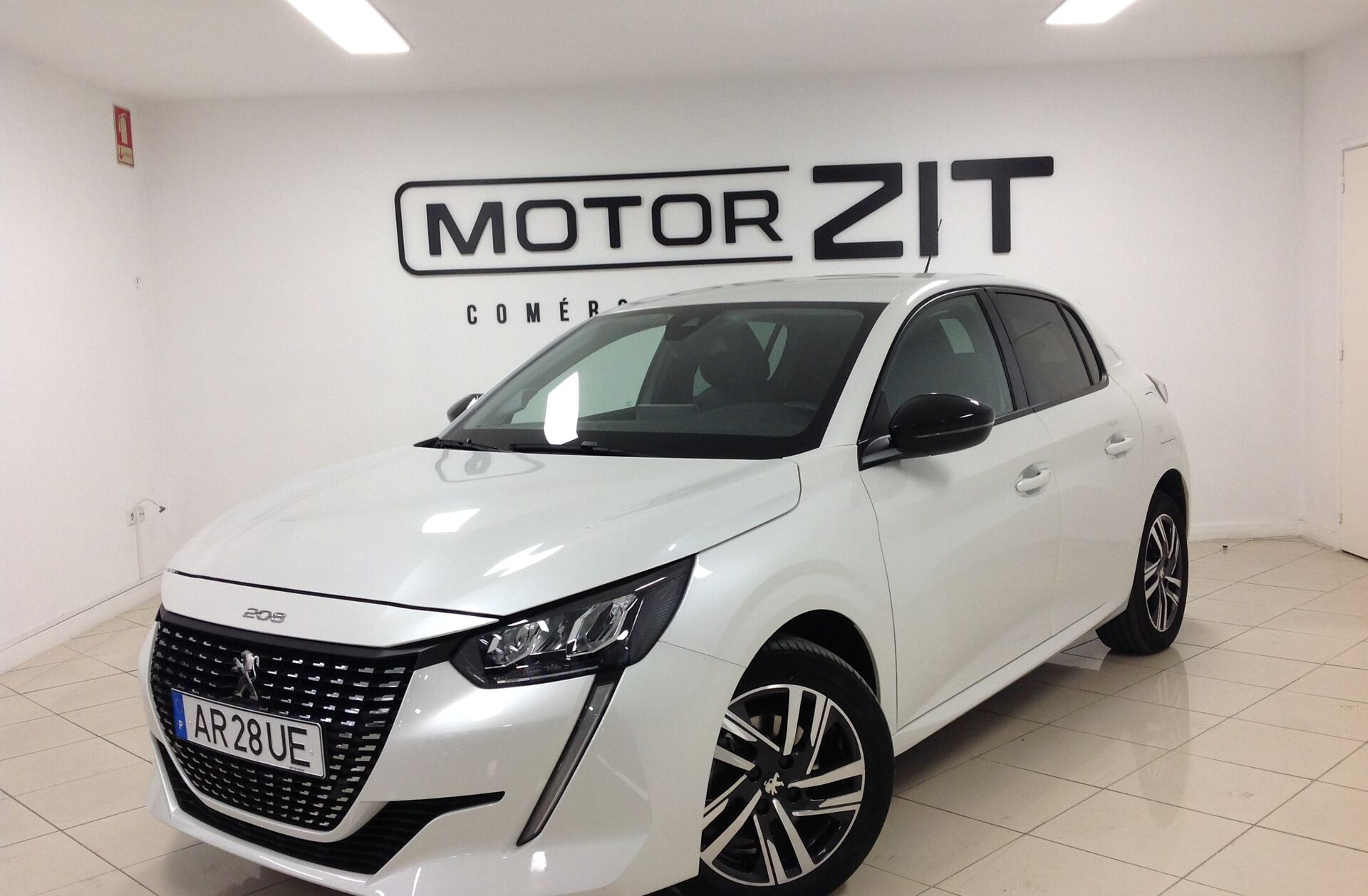 PEUGEOT 208 1.2 PureTech Allure