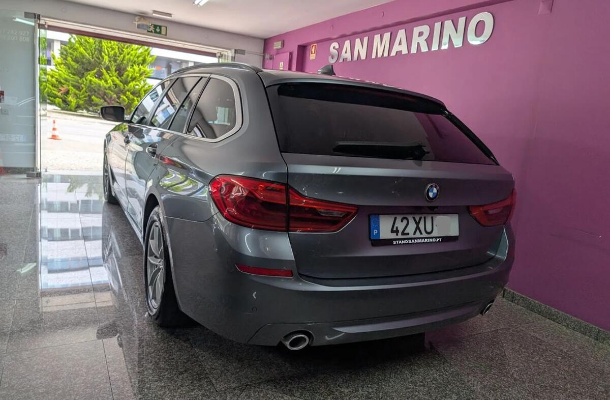 BMW Serie-5 518 d Line Luxury Auto