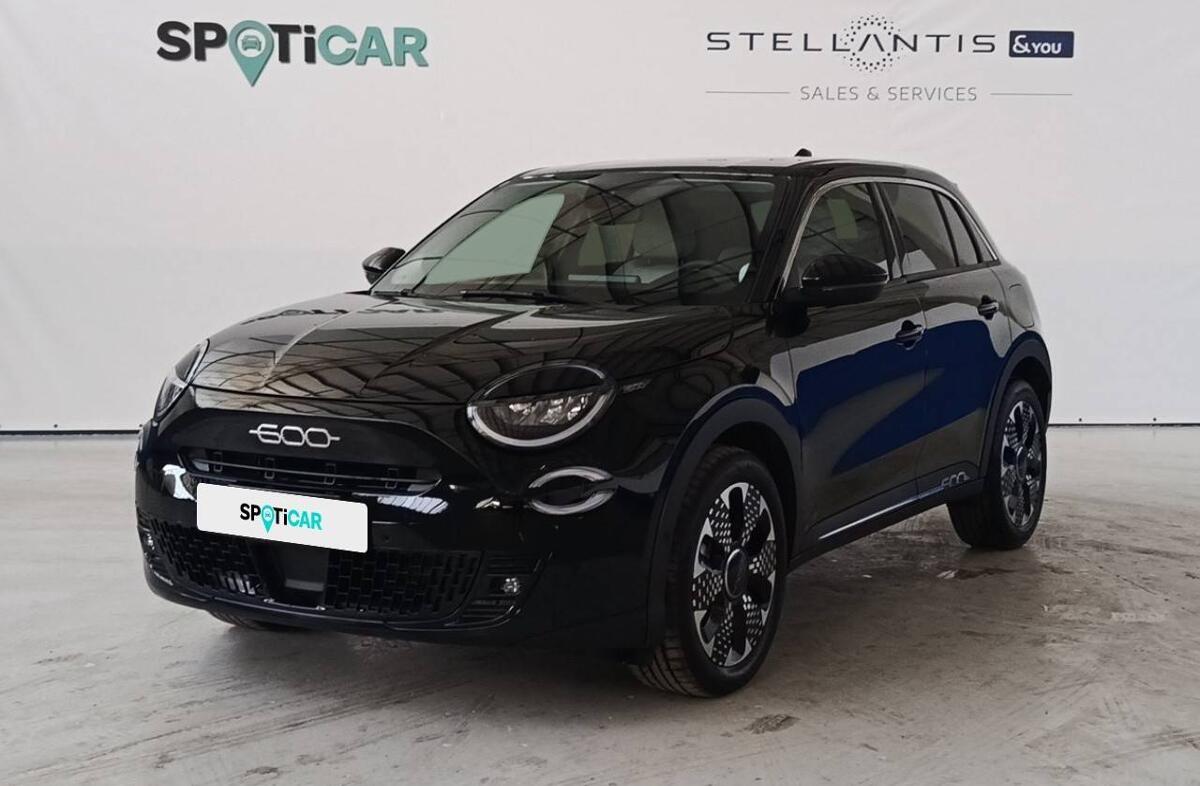 FIAT 600 1.2 Hybrid La Prima