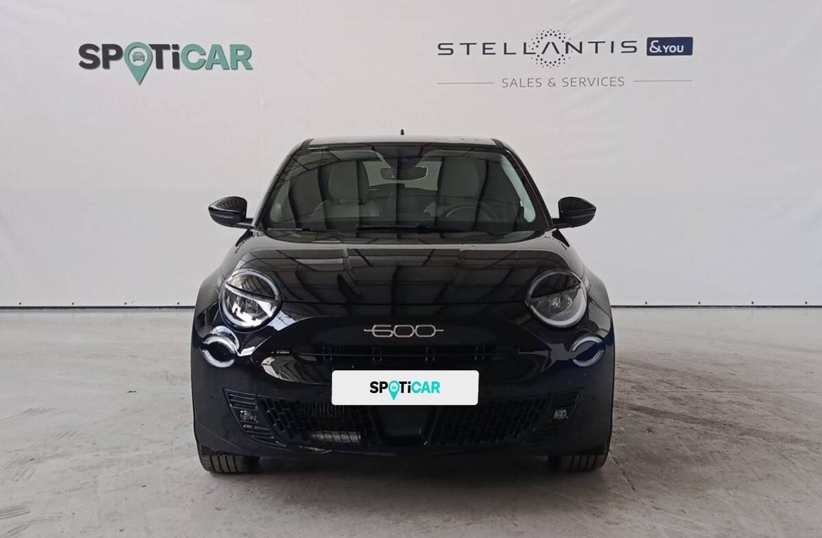 FIAT 600 1.2 Hybrid La Prima