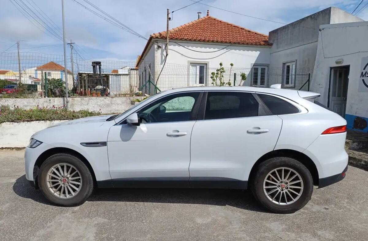 JAGUAR F-Pace 2.0 i4D Prestige AWD