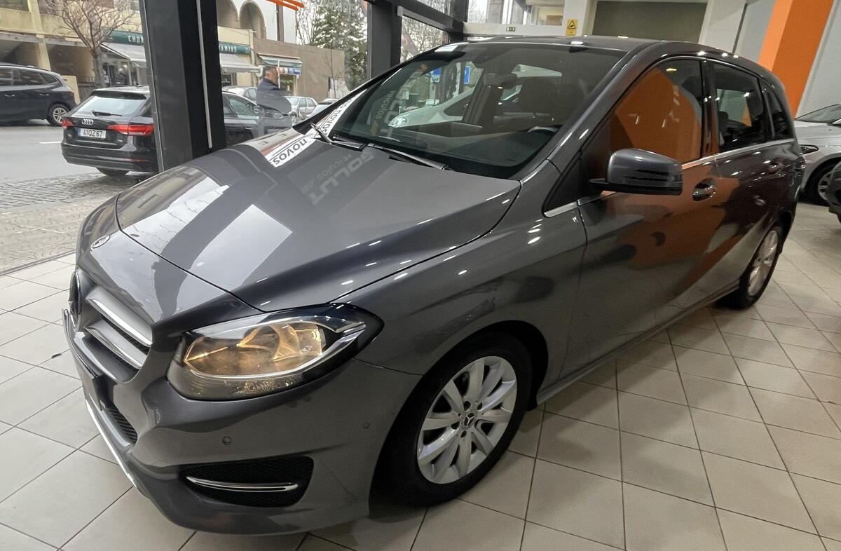 MERCEDES Classe B B 180 d Style